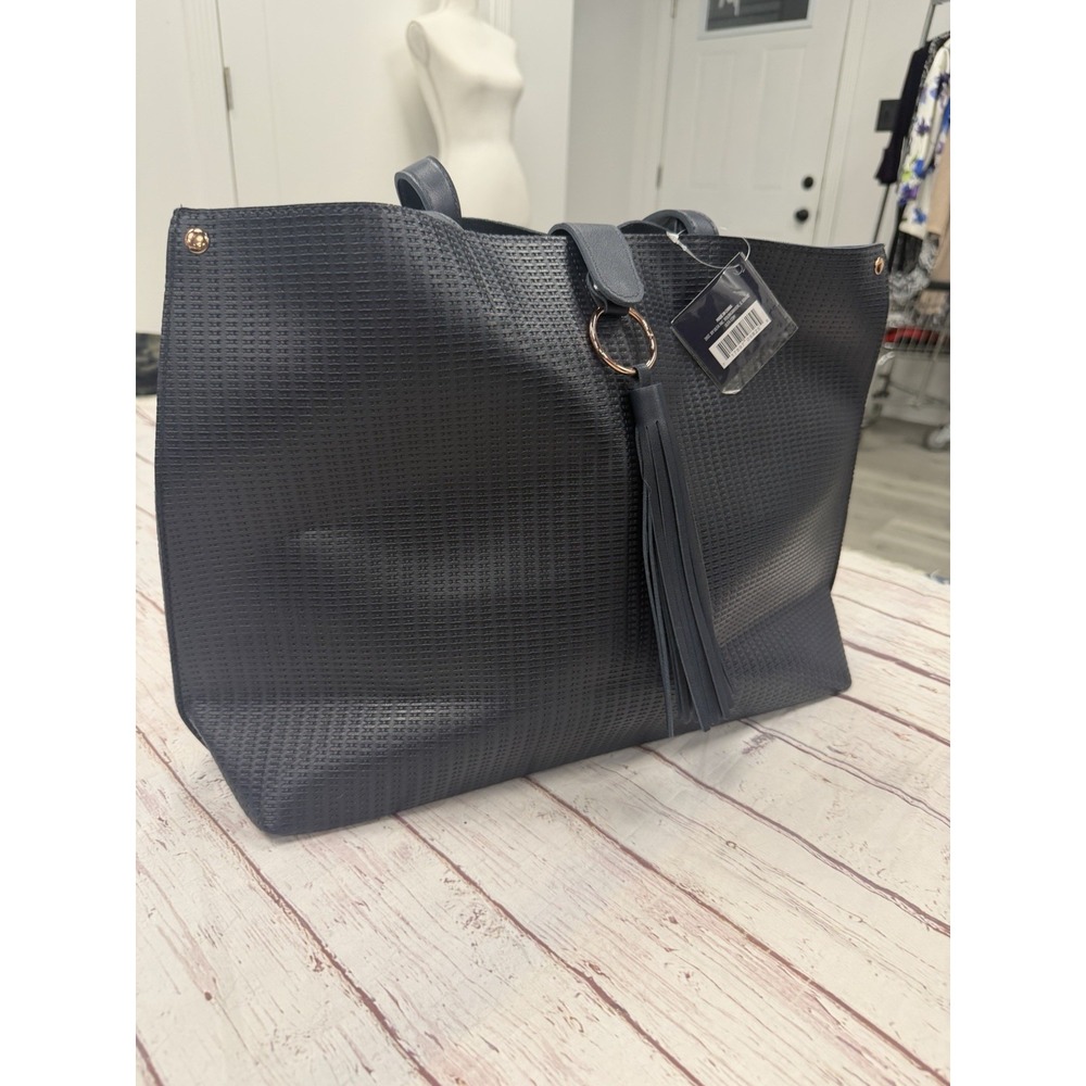Large Ultra Beauty Navy Blue Woven Tote Bag Gold Hardware, Snap Closure NWT
